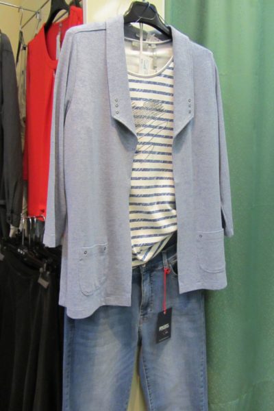 Jacke + T-Shirt von Rabe, Jeans von Angels