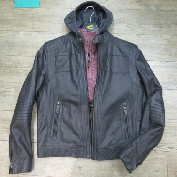 Lederjacke von camel active, Strukturpullover von MILANO