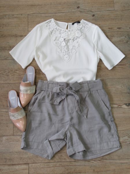 Spitzenbluse von SET, Short von oui, Schuhe von iiM77