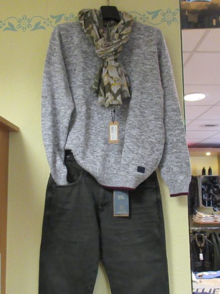 Pullover von Milano, Jeans von camel active, Schal von Mr.Mistor