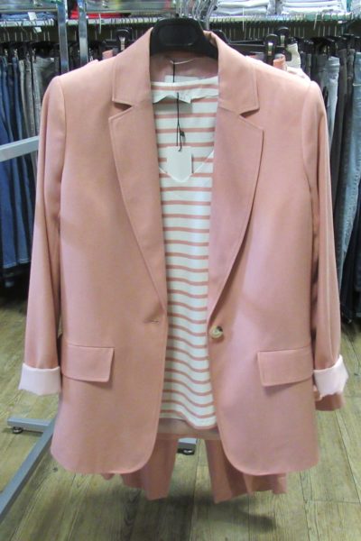 Blazer und T-Shirt von oui
