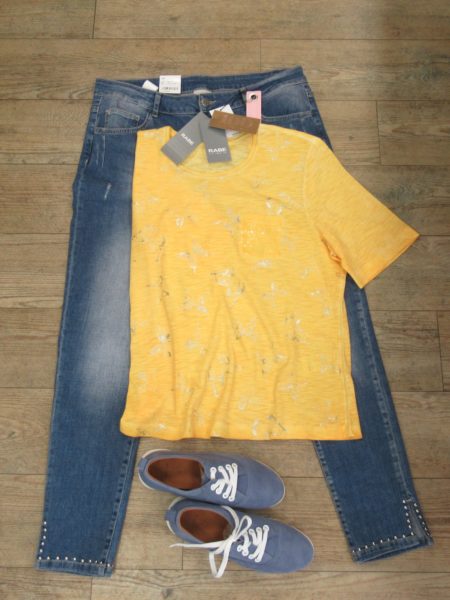 T-Shirt von Rabe, Jeans von Glücksmoment, Halbschuh von iiM77