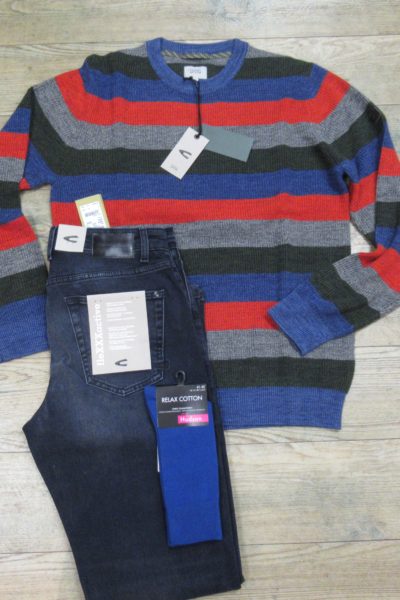 Pullover und Jeans von camel active, Socken von Hudson