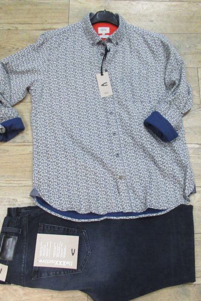 Hemd und Jeans von camel active