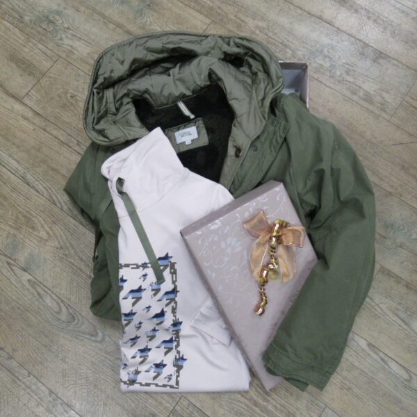 Parka von camel active, Shirt von Rabe