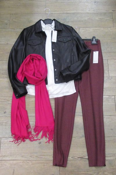 Lederjacke, Shirt und Hose von SET